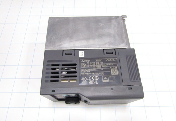 AC Drive, VFD, D700 Series, 3HP, 200-240VAC, 3 Phase