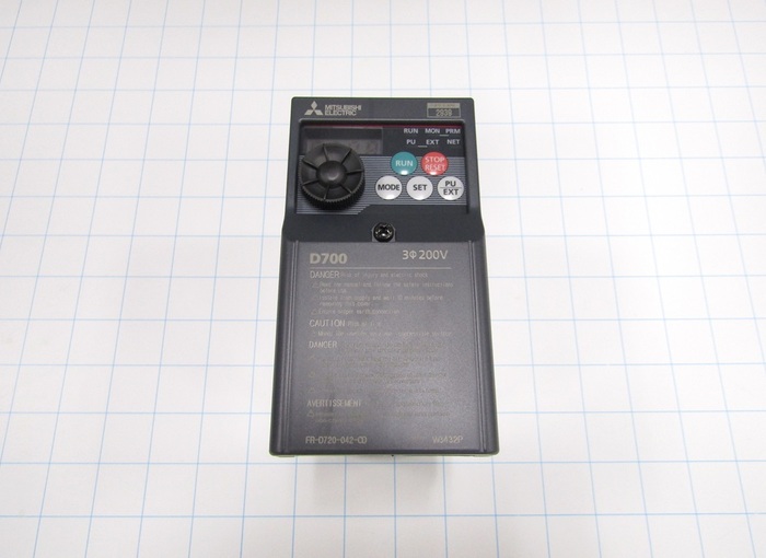 AC Drive, VFD, D700 Series, 3HP, 200-240VAC, 3 Phase