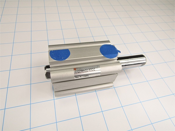 Air Cylinders, M8 Rod Thread, 32 mm Bore, 40 mm Stroke, With Both Side Shafts