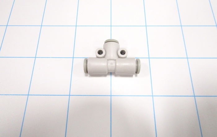 Fitting, 6 mm Tube OD, Tee, 1 Gal.