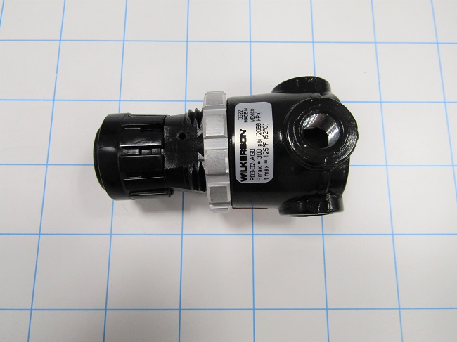 Pressure Regulator, 300 Psi Max. Pressure, 1/4" PTF Port In, Bracket Mounting, With Gauge