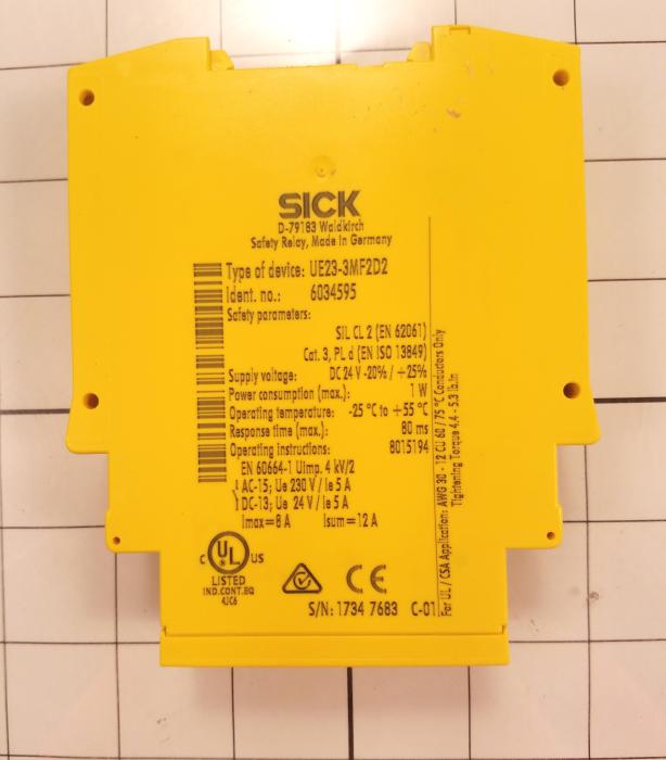 Safety Relay, 3NO + 1NC, 24V AC/DC, 5A