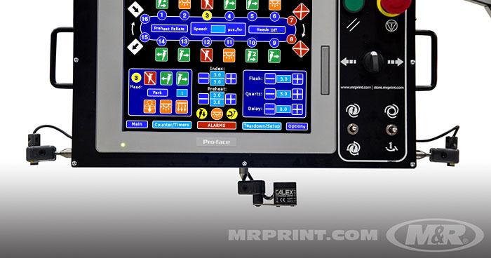 Large 10.4” machine-mounted, touchscreen interface incorporates dual-laser placement guides and pallet temperature sensor.