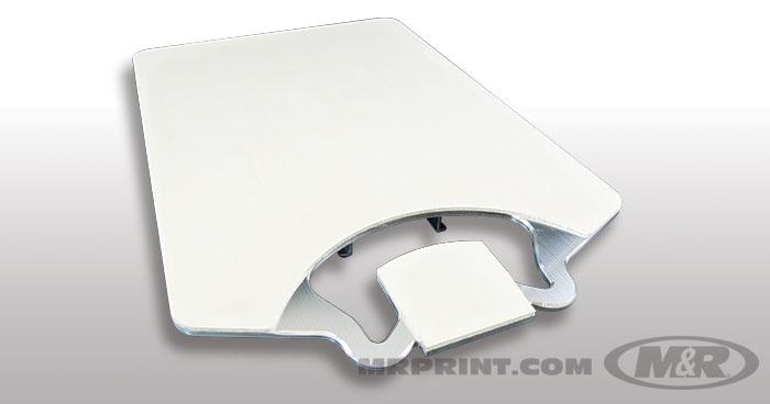 Tag Along 16" measures 23.5"x16"